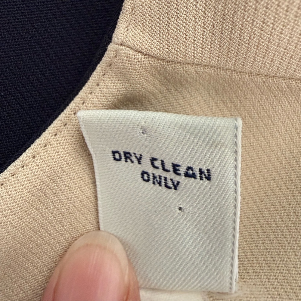 Ann Taylor Classy and Sophisticated sleeveless dark navy dress. Size 6 - Picture 8 of 9